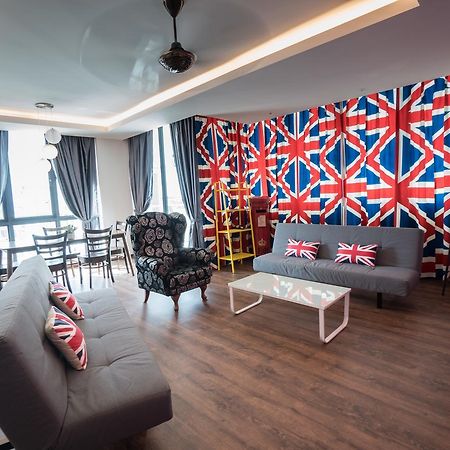 London Homestay @ Vivacity Jazz Kuching Extérieur photo